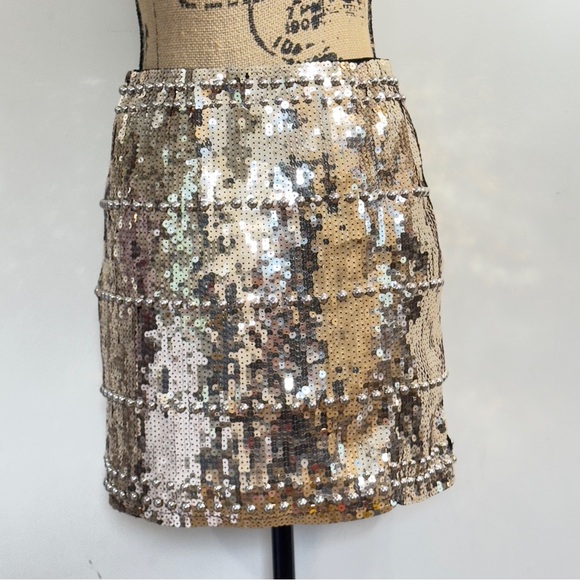Main Strip Rodeo Quincy Gold Sequin Skirt Fully Lined Hidden Elastic Waist NWT L - Picture 3 of 12